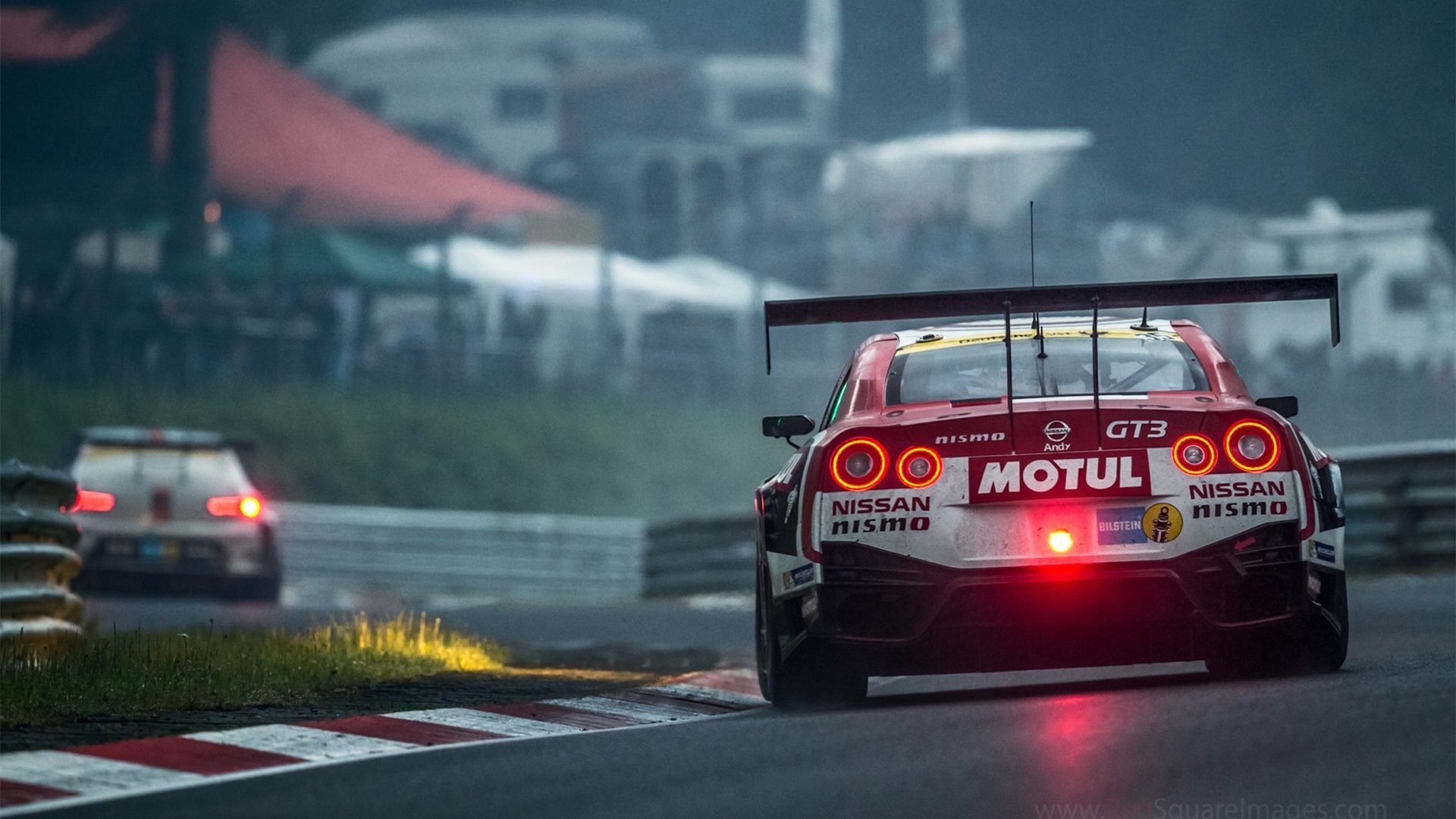 Leyu Sport登录入口-湖人在季后赛中发挥出色，詹姆斯全场砍下50分，引爆全场！，湖人季后赛詹姆斯数据