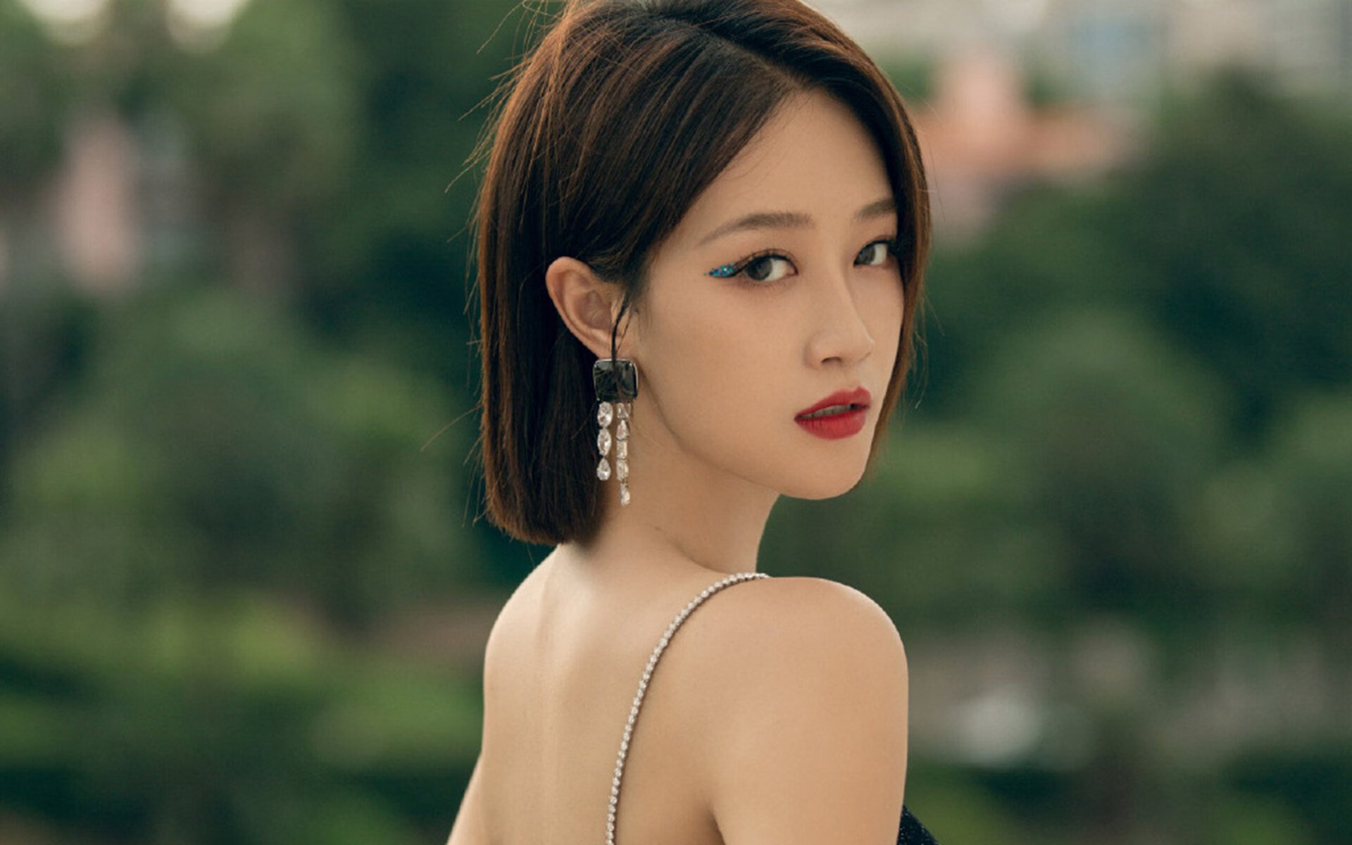 APP下载 LY Sports-罗马主场大胜亚特兰大登顶意甲积分榜，意甲第一阶段罗马主场上座率第一