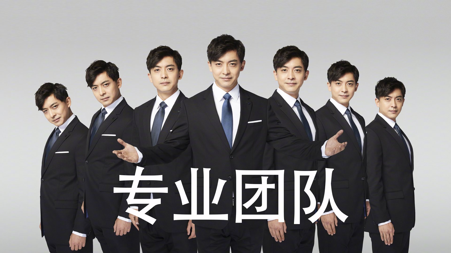 麦基翁仰泳三连冠引爆全场,麦基翁采访视频