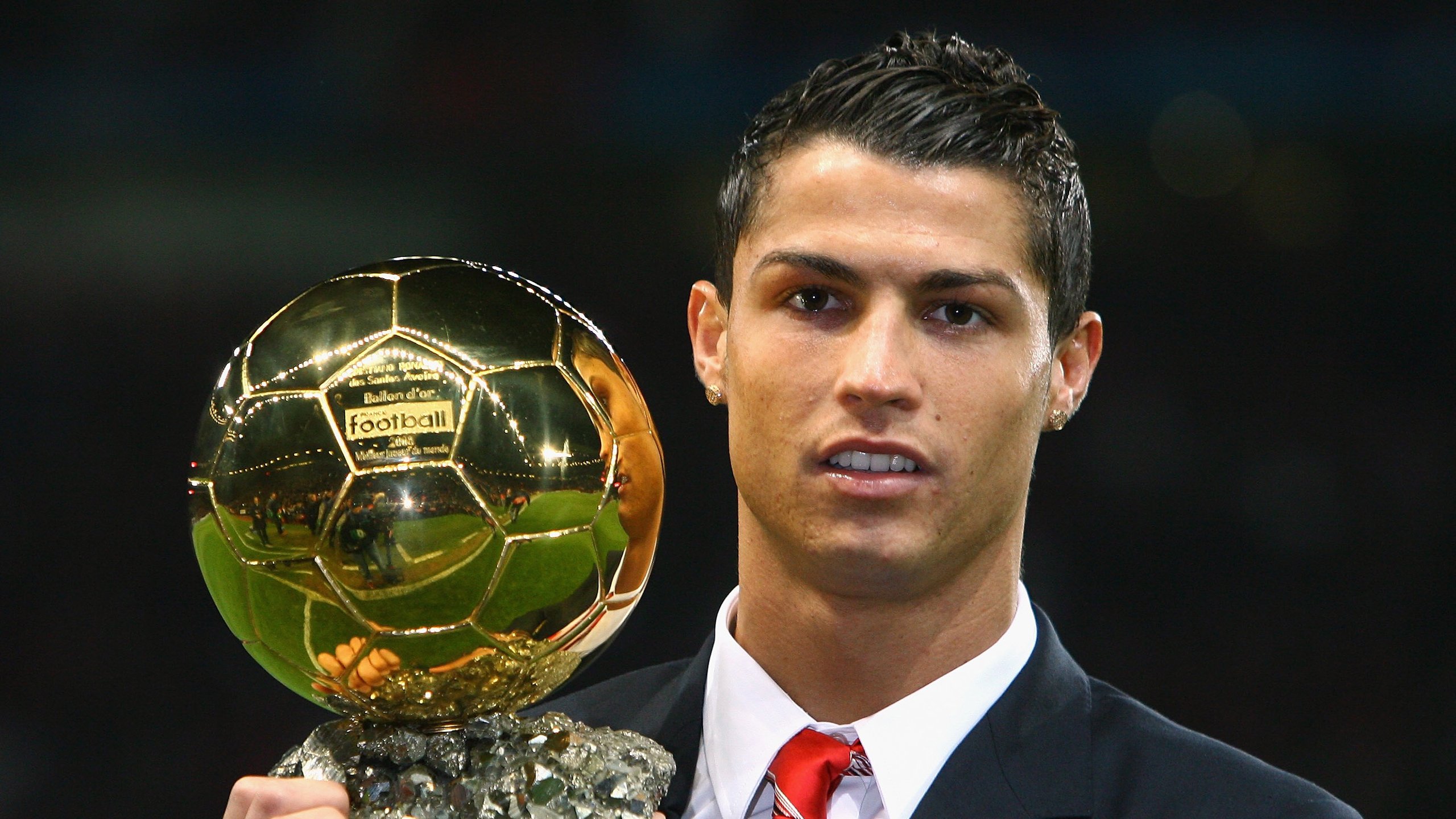 _极地冰泳:感受极寒的极限运动_,极地冰层